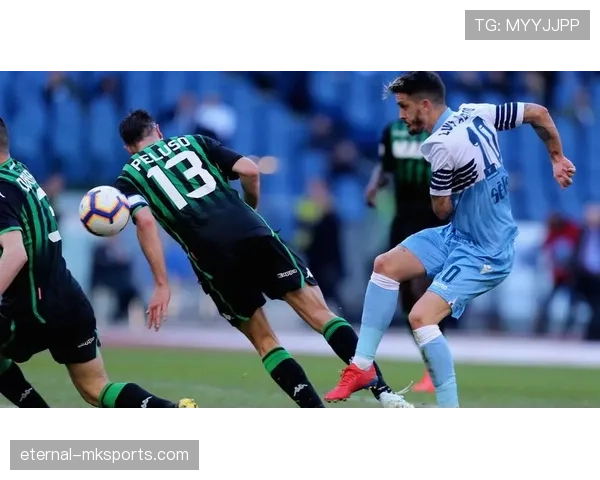 热苏斯无球跑动彰显战术智慧,攻防转换中表现抢眼 热苏斯无球跑动彰显战术智慧,攻防转换中表现抢眼