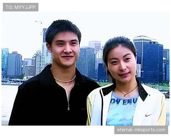 田亮家的冰箱里塞满了冠军奖杯，饮料都没地儿放